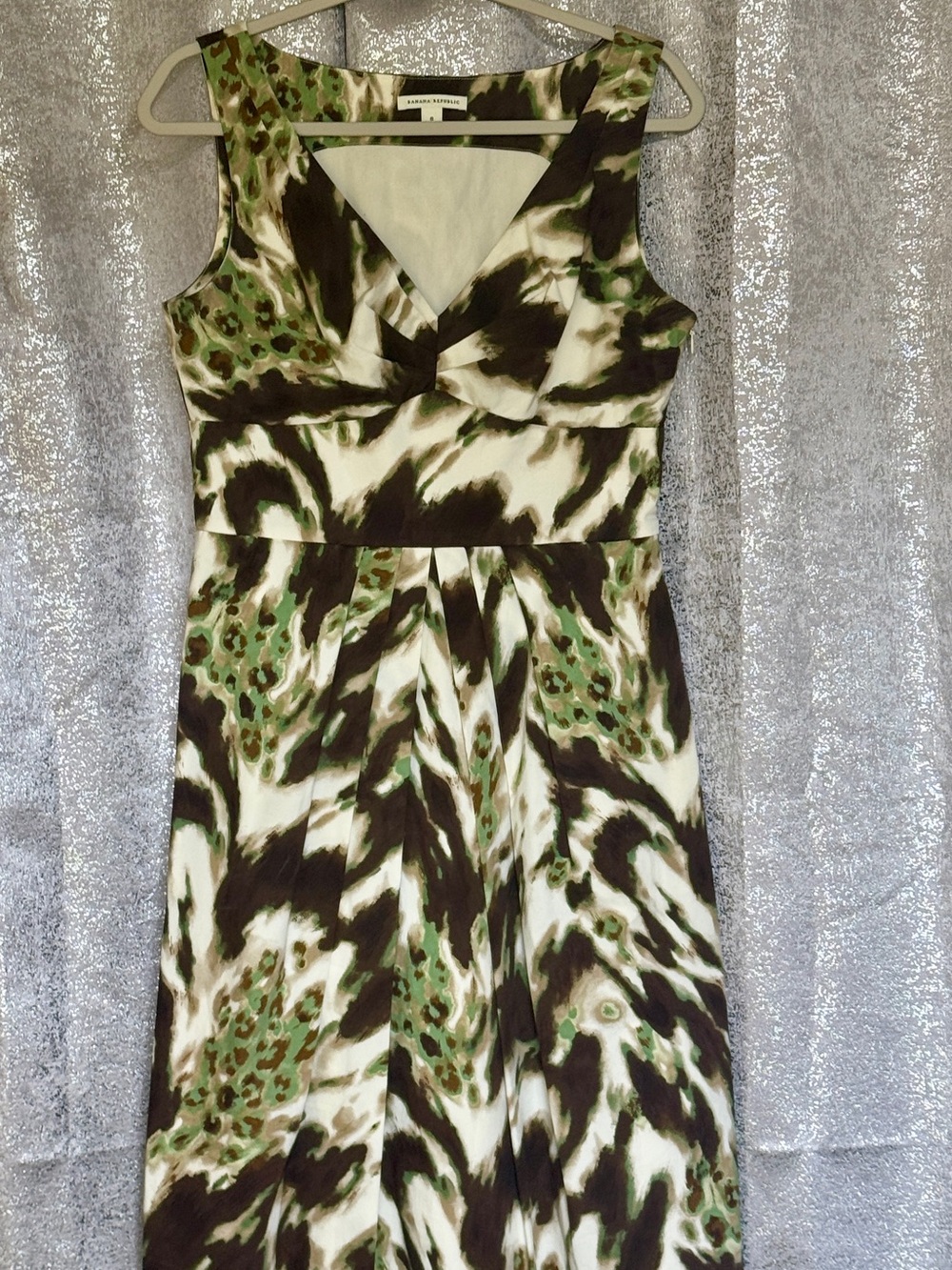 Banana Republic Green, Brown & Cream V-Neck Sleeveless Dress, Side Zip & Pockets